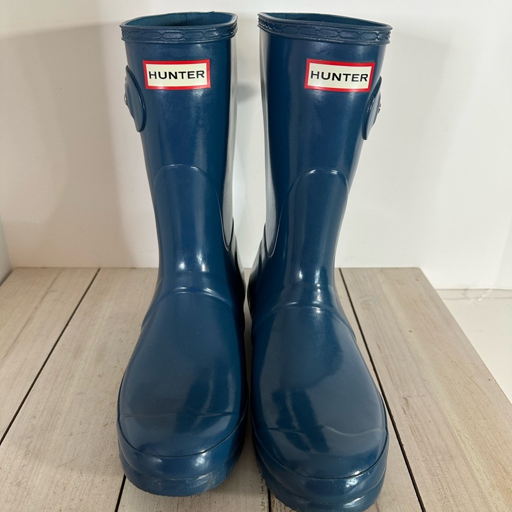 Woman’s Hunter Classic teal wet weather Boots SZ 9